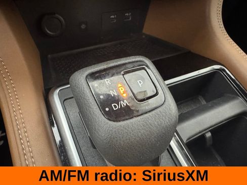 Used 2023 Nissan Pathfinder Platinum FWD image 24