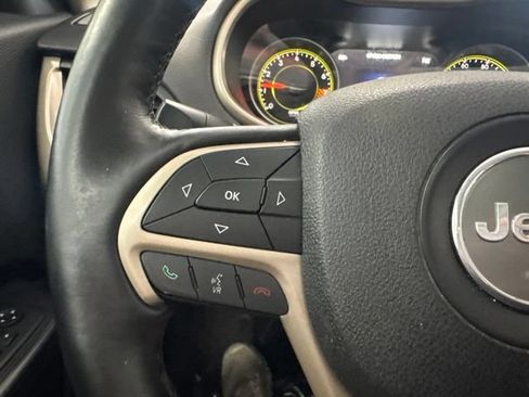 Used 2016 Jeep Cherokee Limited AWD/4WD image 33