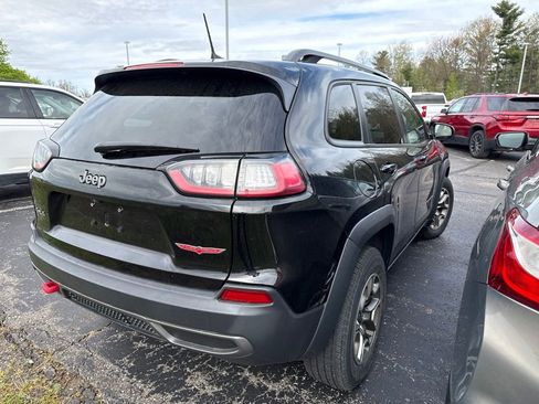 Used 2020 Jeep Cherokee Trailhawk AWD/4WD image 3