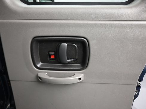 Used 2014 Chevrolet Express 3500 LS RWD image 27