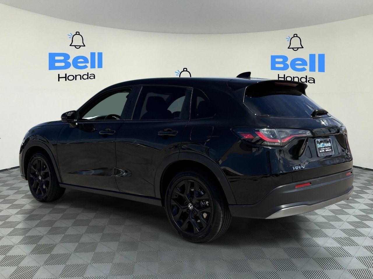Certified 2025 Honda HR-V Sport image 3
