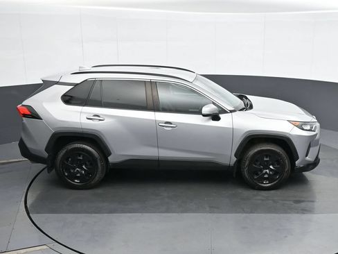Used 2020 Toyota RAV4 LE w/ All Weather Liner Package AWD/4WD image 22