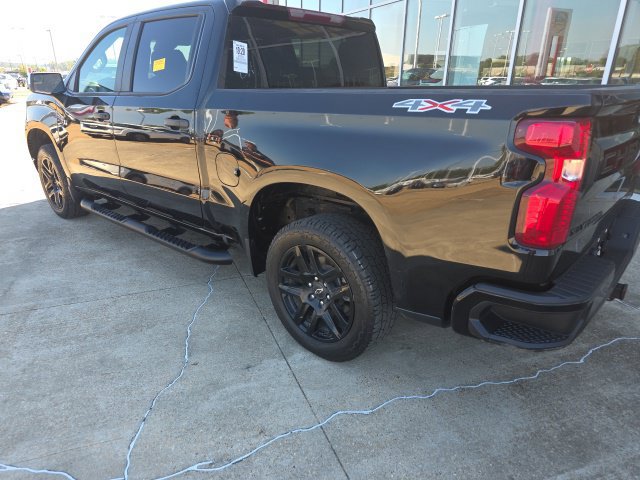 Used 2024 Chevrolet Silverado 1500 Custom w/ Turbomax Blackout Package AWD/4WD image 13