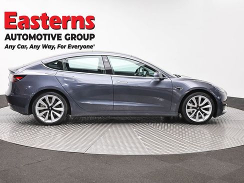 Used 2018 Tesla Model 3 Long Range RWD image 4