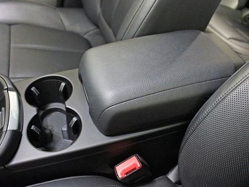 Used 2022 Porsche Macan w/ Premium Package Plus image 31