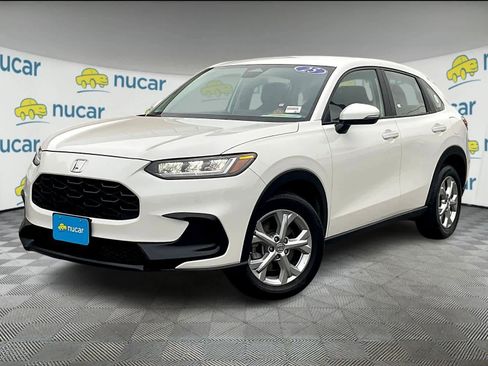 Used 2025 Honda HR-V LX image 3