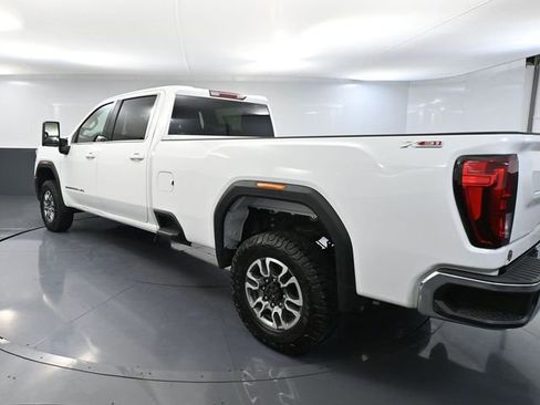 Used 2024 GMC Sierra 3500 SLE w/ SLE Convenience Package image 7