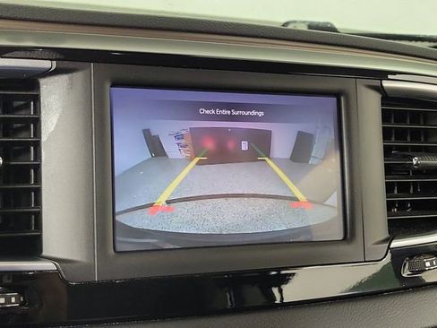 Used 2023 Chrysler Voyager LX FWD image 29