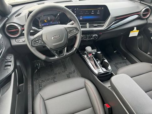 New 2026 Chevrolet Trax RS FWD image 9