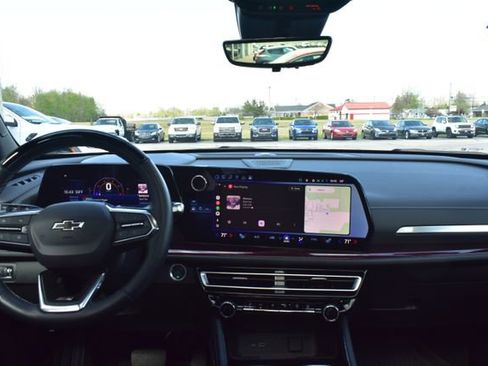 Used 2024 Chevrolet Traverse Z71 w/ Enhanced Driving Package image 38