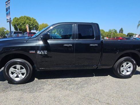 Used 2017 RAM 1500 Express RWD image 5