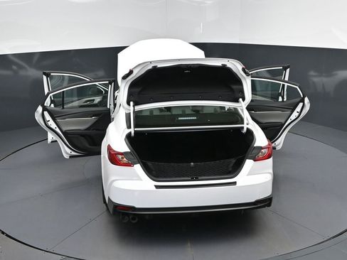 Used 2025 Toyota Camry SE w/ Convenience Package image 49