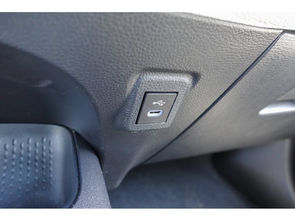 Used 2025 Toyota Corolla SE FWD image 25