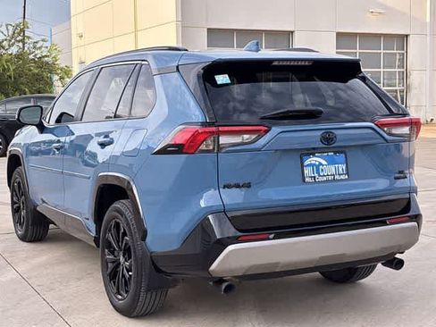 Used 2024 Toyota RAV4 SE AWD/4WD image 4