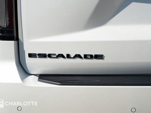 Used 2023 Cadillac Escalade V w/ LPO, ONYX Package image 13