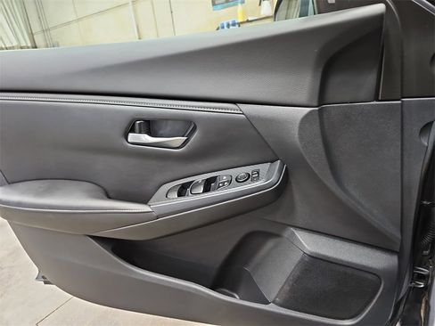 Used 2020 Nissan Sentra S image 26