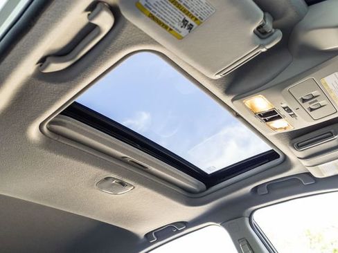 Used 2015 Subaru Crosstrek 2.0i Limited image 14