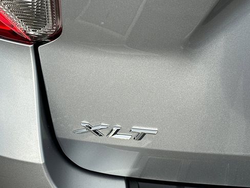 Certified 2023 Ford Explorer XLT image 27