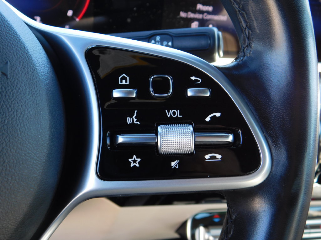 Used 2022 Mercedes-Benz CLA 250 4MATIC image 29