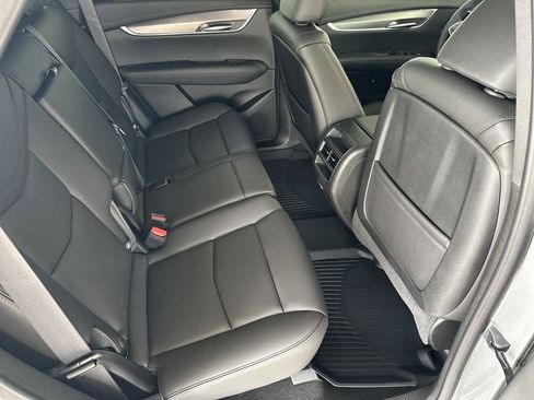 New 2026 Cadillac XT5 Luxury image 33
