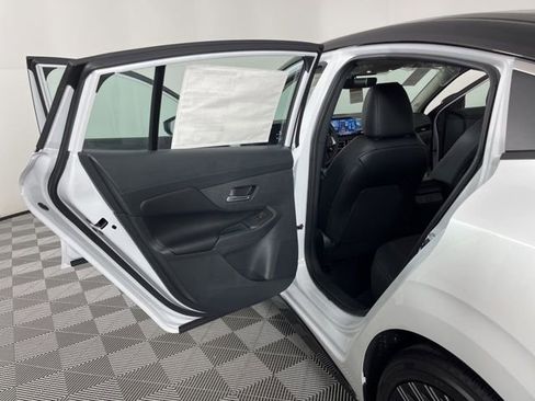 New 2026 Nissan Sentra SR w/ SR Premium Package image 40