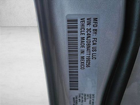 New 2026 Jeep Compass Latitude image 17