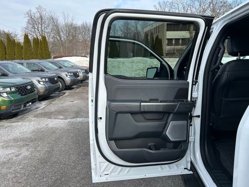 Certified 2022 Ford F150 Lariat w/ Equipment Group 502A High image 19