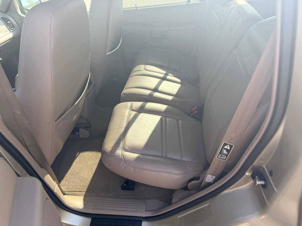 Used 1999 Ford Explorer XLT RWD image 14