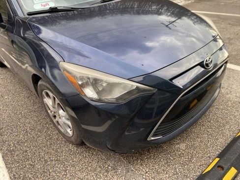 Used 2017 Toyota Yaris iA image 14