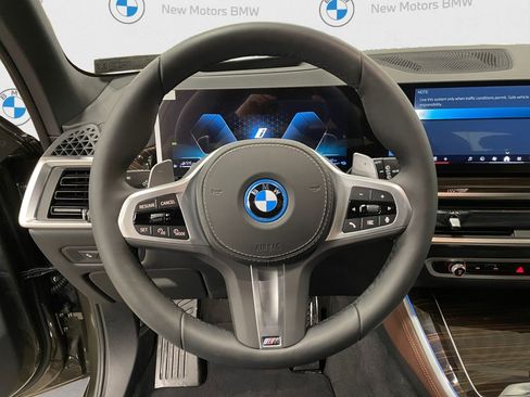 New 2026 BMW X5 xDrive50e image 12