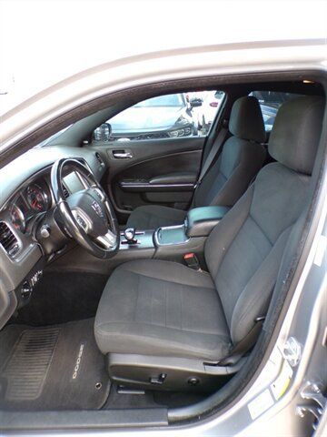 Used 2014 Dodge Charger SXT RWD image 14