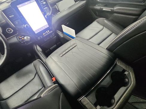 Certified 2025 RAM 1500 Limited image 24