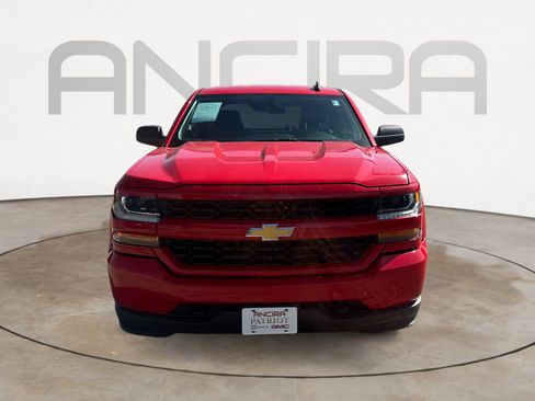 Used 2018 Chevrolet Silverado 1500 Custom w/ Custom Convenience Package RWD image 5