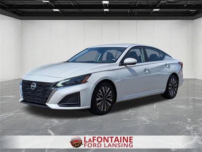 Used 2023 Nissan Altima 2.5 SV