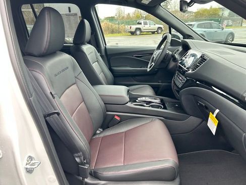 New 2026 Honda Ridgeline Black Edition image 11
