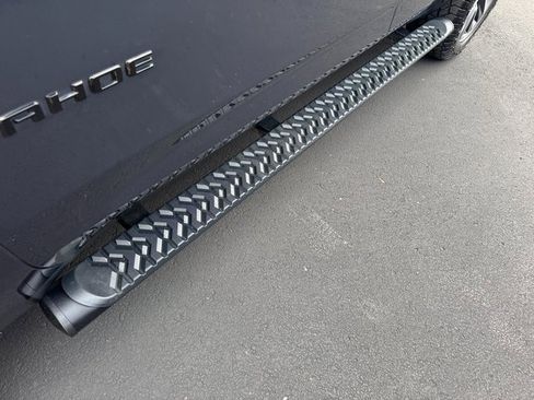 Certified 2022 Chevrolet Tahoe Z71 w/ Luxury Package image 8