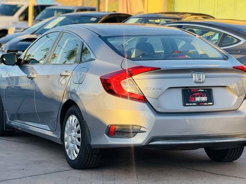 Used 2019 Honda Civic LX image 7