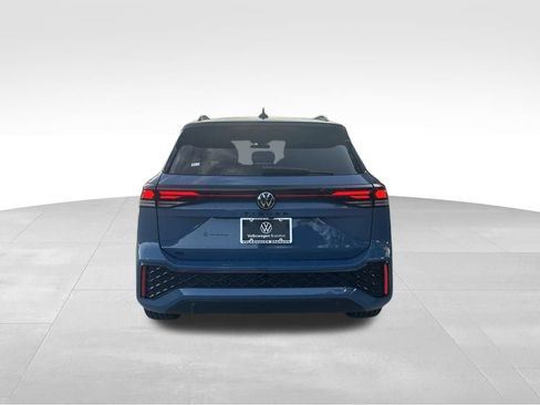 New 2026 Volkswagen Tiguan SE R-Line image 4