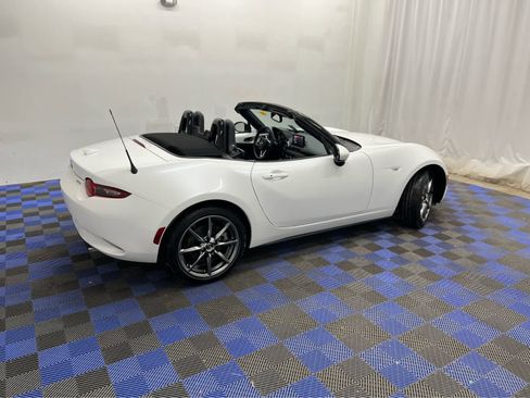Used 2022 MAZDA MX-5 Miata Grand Touring image 32