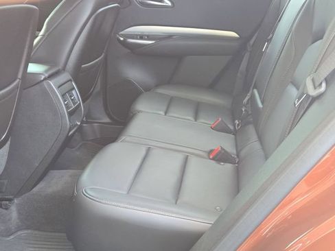 Used 2019 Cadillac XT4 Premium Luxury w/ Technology Package FWD image 25