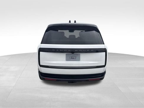 Used 2025 Land Rover Range Rover SE image 8
