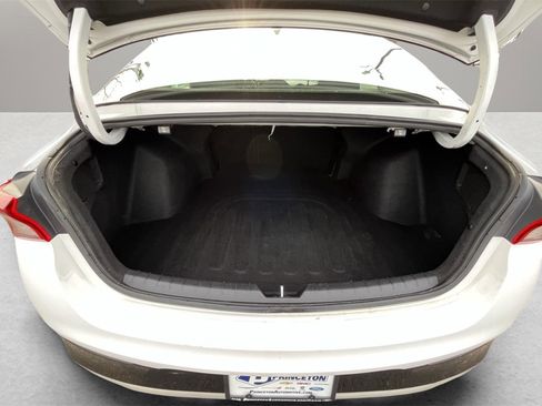 Used 2022 Kia K5 LXS image 36