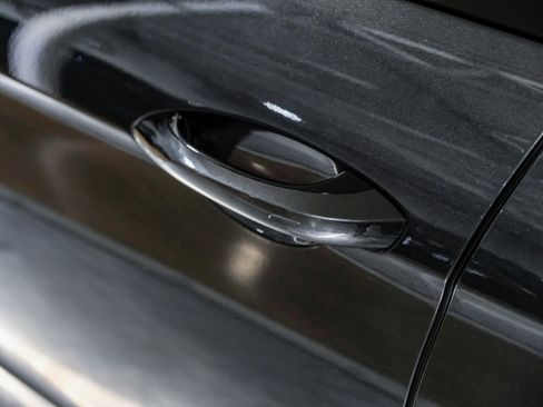 Used 2023 Porsche Panamera 4 Platinum Edition image 43