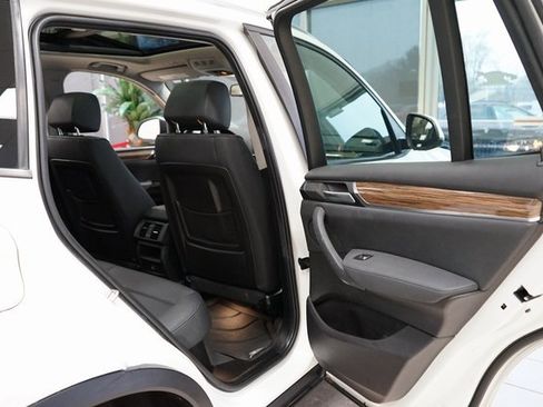 Used 2017 BMW X3 xDrive28i image 44