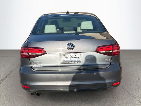 Used 2016 Volkswagen Jetta Sport FWD image 5