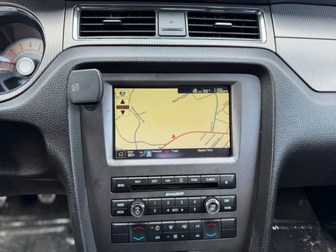 Used 2010 Ford Mustang GT Premium image 21