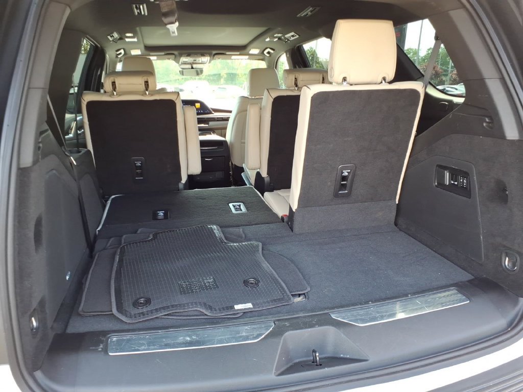 Used 2022 Cadillac Escalade Sport w/ Touring Package AWD/4WD image 19