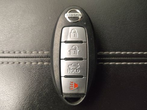 Used 2021 Nissan Sentra S image 32