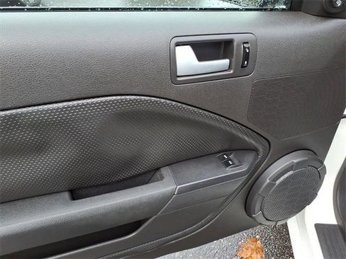 Used 2008 Ford Mustang GT Premium image 7
