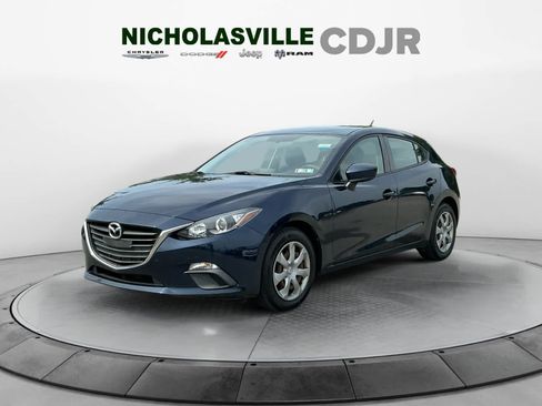 Used 2015 MAZDA MAZDA3 i Sport FWD image 1